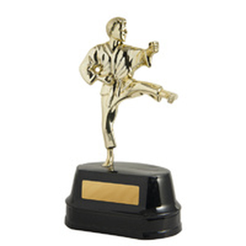 One-piece figurine on base - Karate Male